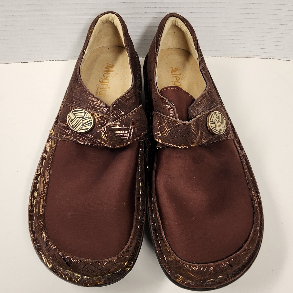 Alegria DEN 589 Maroon Clog Shoes 36